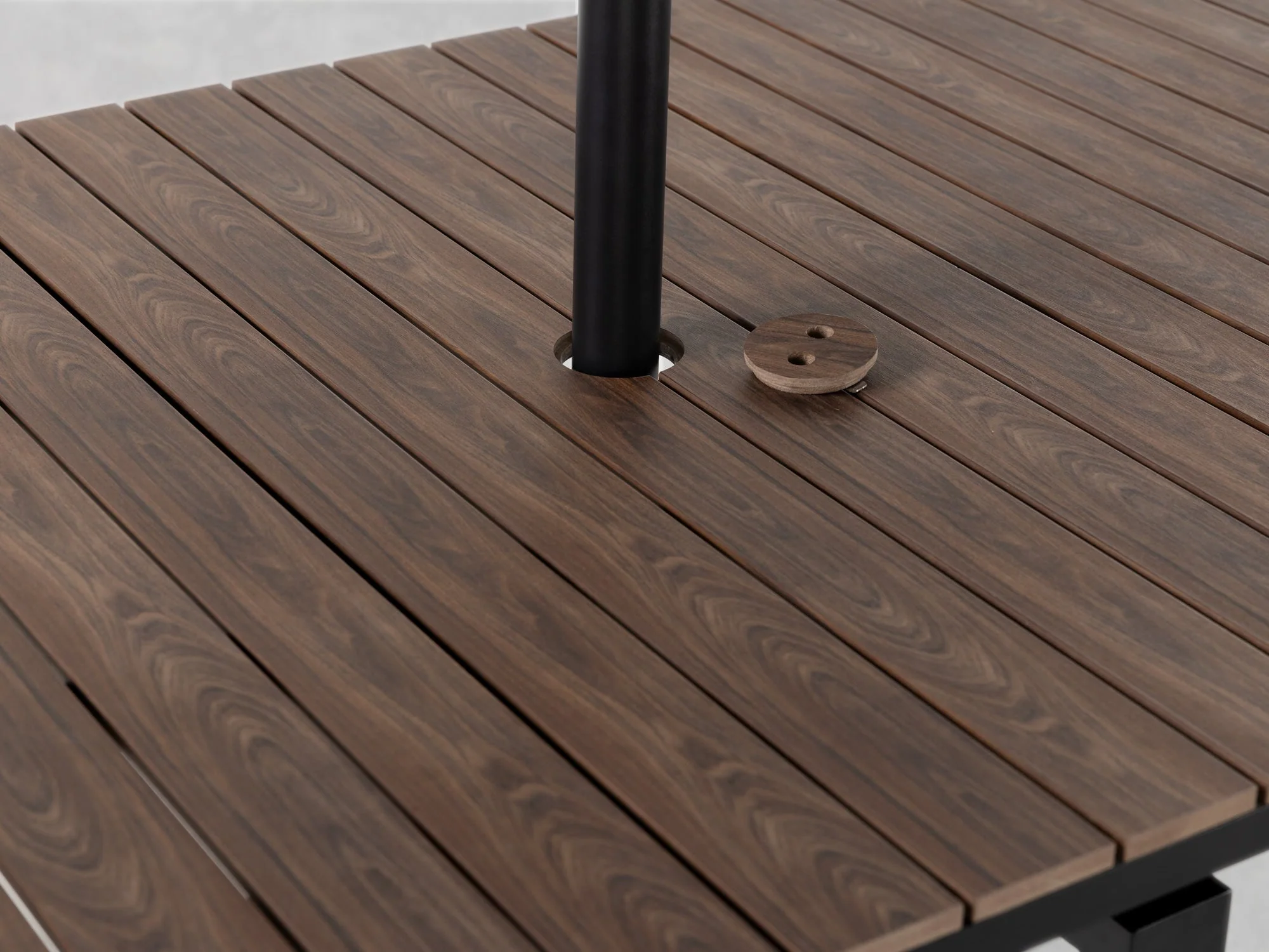 Outdoor Dining Set - The Family - Image 32