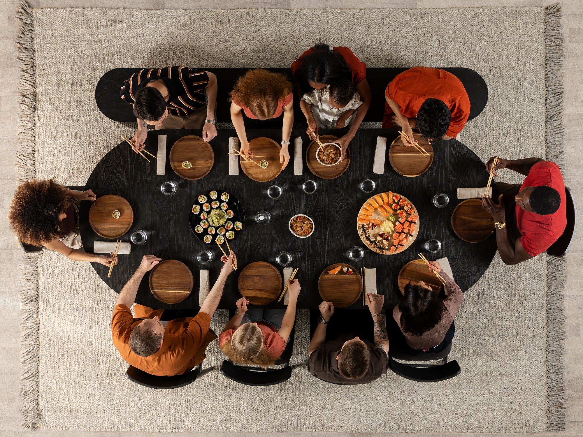 Round Dining Set - The Family - Image 31