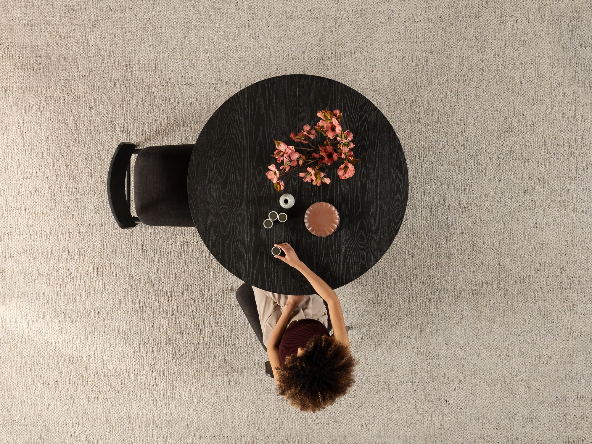 Round Dining Set - The Family - Image 32