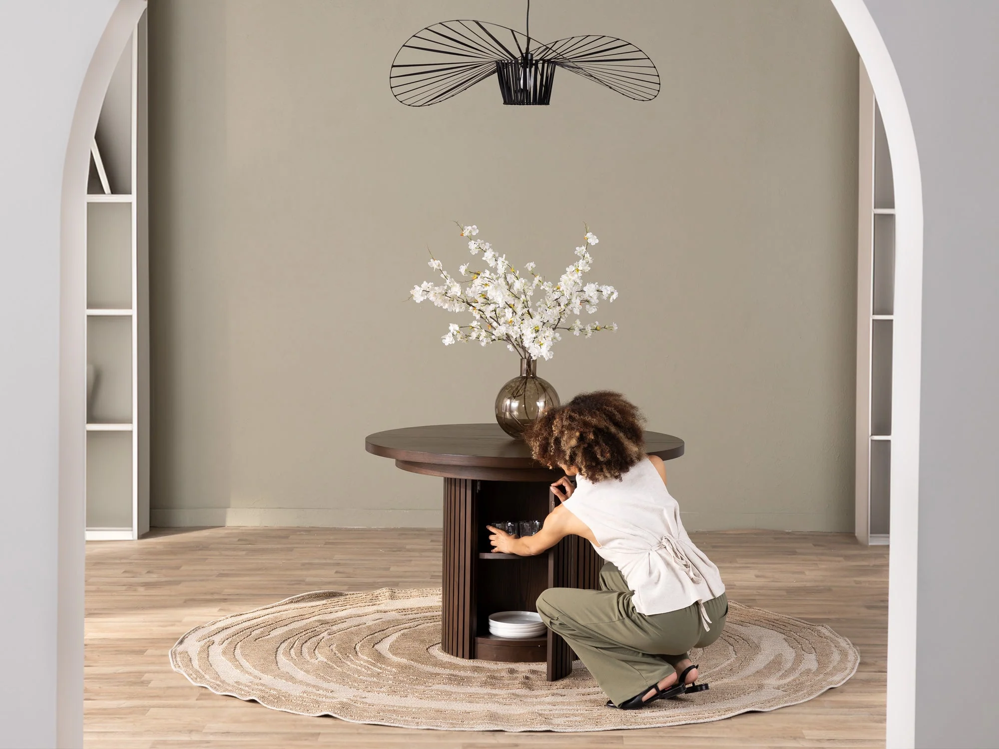 Round Dining Set - The Host - Image 44