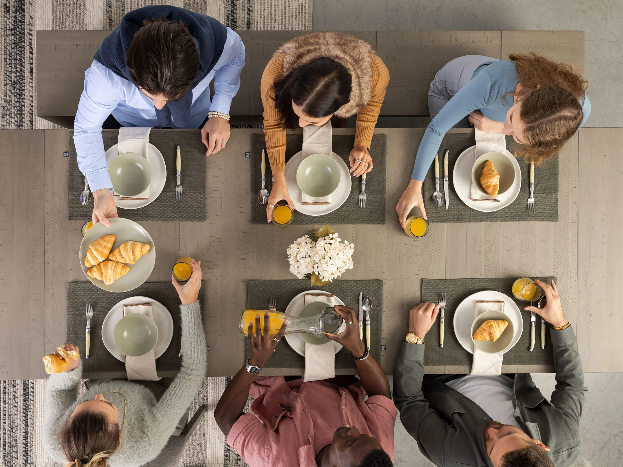 Dining Set - The Family - Image 66